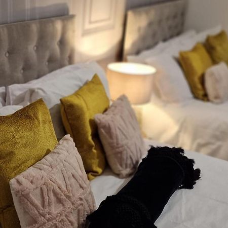 Shm Stays Leicester. Newly Renovated!! 15 Min Drive From City Centre, University. 9 Min Drive To Leicester City Stadium, 5 Min Drive To M1 & M69. 2 Min Walk To Bus Stop. Eksteriør bilde
