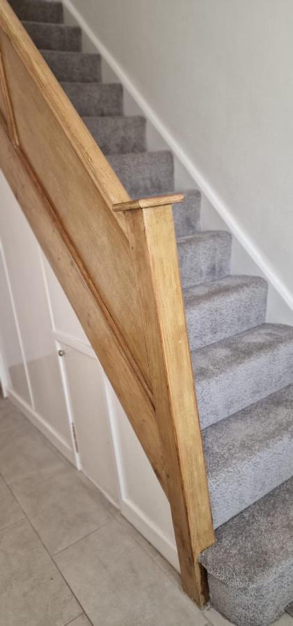 Shm Stays Leicester. Newly Renovated!! 15 Min Drive From City Centre, University. 9 Min Drive To Leicester City Stadium, 5 Min Drive To M1 & M69. 2 Min Walk To Bus Stop. Eksteriør bilde