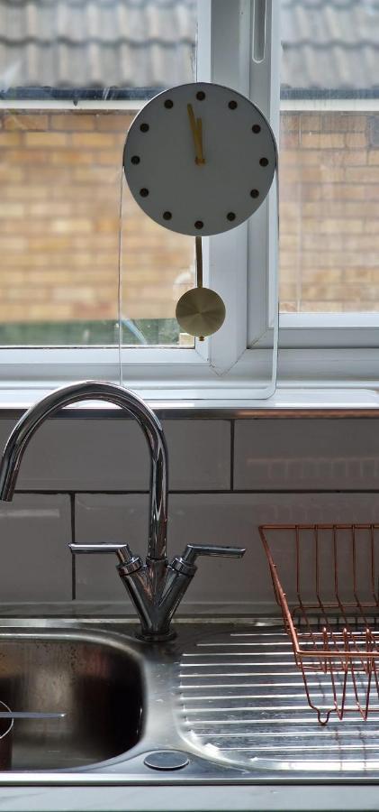 Shm Stays Leicester. Newly Renovated!! 15 Min Drive From City Centre, University. 9 Min Drive To Leicester City Stadium, 5 Min Drive To M1 & M69. 2 Min Walk To Bus Stop. Eksteriør bilde