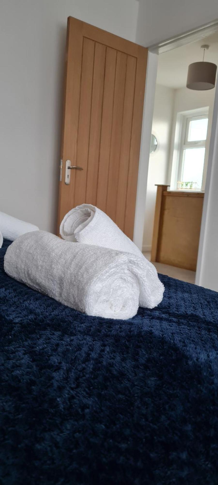 Shm Stays Leicester. Newly Renovated!! 15 Min Drive From City Centre, University. 9 Min Drive To Leicester City Stadium, 5 Min Drive To M1 & M69. 2 Min Walk To Bus Stop. Eksteriør bilde